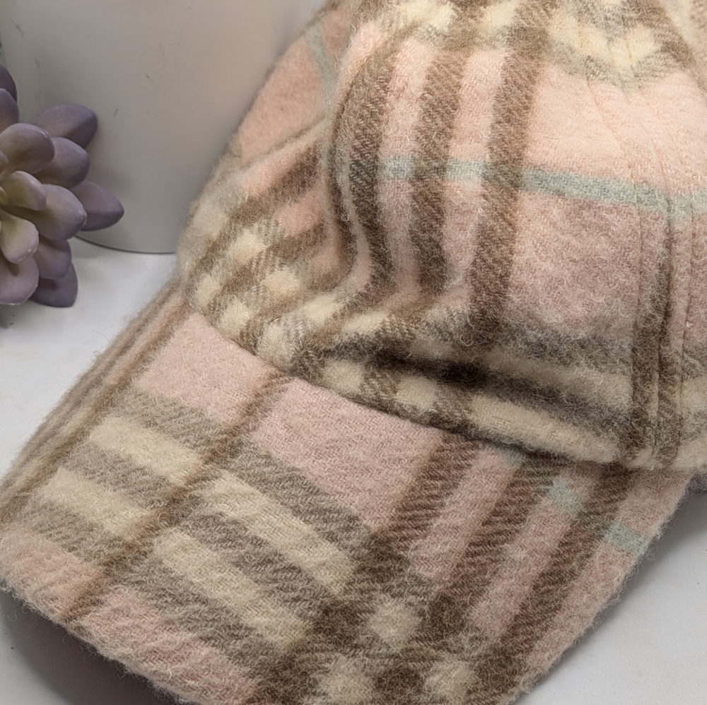 Burberry London 100% Cashmere Candy  Pink Plaid Nova Check Baseball Cap Hat - Picture 5 of 5